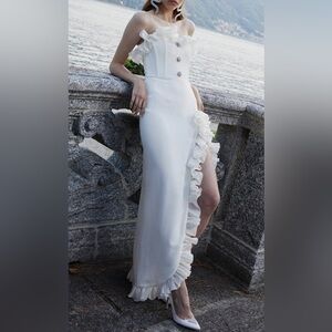 Elegant White Ruffle Dress Size Small